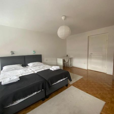 Hidden Gem Shared Apartment, Suite ซาราเยโว ภายนอก รูปภาพ