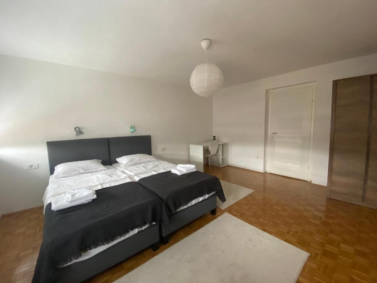 Hidden Gem Shared Apartment, Suite ซาราเยโว ภายนอก รูปภาพ