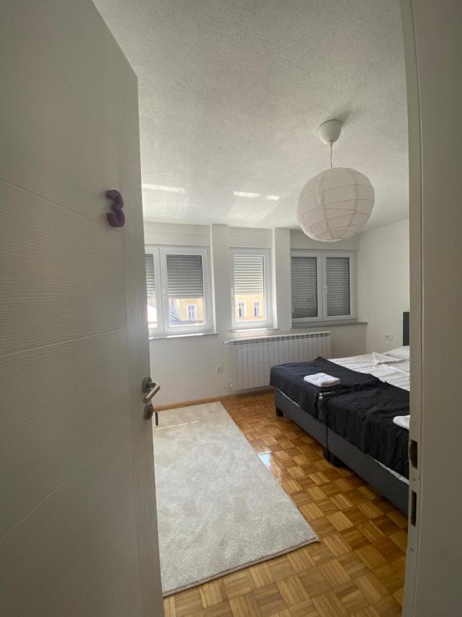 Hidden Gem Shared Apartment, Suite ซาราเยโว ภายนอก รูปภาพ
